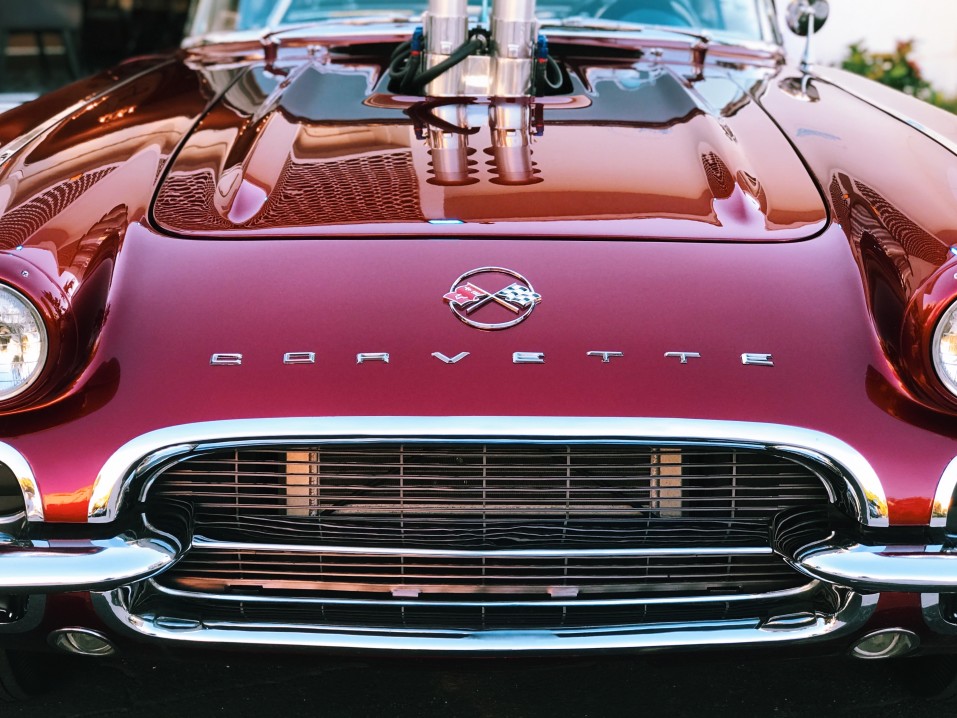 classic car corvette chevrolet red car convertible big block american car front grille automobile t20 A9QA8m