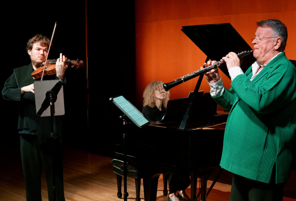 Camerata Pacifica Showcases Diverse and Deeply Creative Works for Oboe and Viola